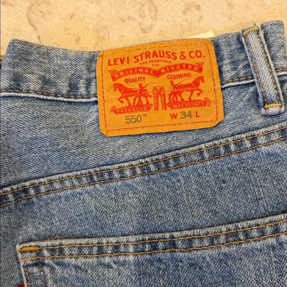 Levi’s 550 denim shorts - 34” waist - Picture 8 of 10